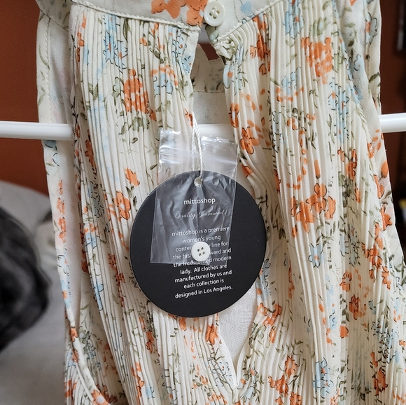 Floral Halter Tie Waist Shift Tank - Picture 4 of 4